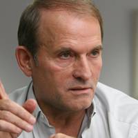 Бутусов: “Інформація про покупку 112 каналу Віктором Медведчуком – російським агентом в Україні, створення в ефірі 112 програм, які рекламують Вадима Рабиновича і Віктора Медведчука…”
