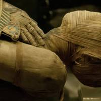 Розкритий величезний чорний саркофаг з Єгипту: неймовірні подробиці та фото 18+