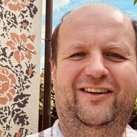 Віктор Бронюк захопив рідкісним фото з дружиною-красунею та публічно звернувся до неї